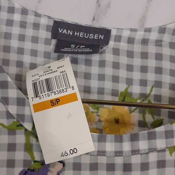 NWT Floral checkered print top Van Heusen - Picture 6 of 7
